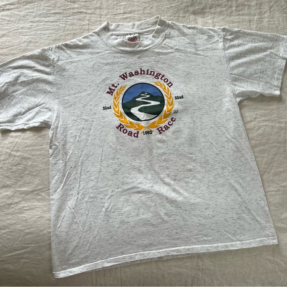 VINTAGE 90’s Oneita Mt. Washington New Hampshire Road Race Tee - Picture 4 of 9